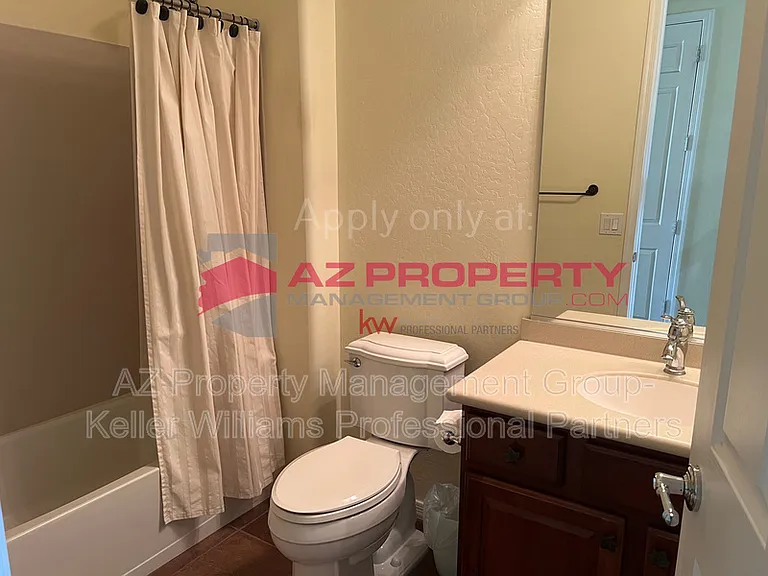 20540 N 268th Dr — Photo 18