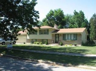 1620 W 93rd Pl, Crown Point, IN 46307