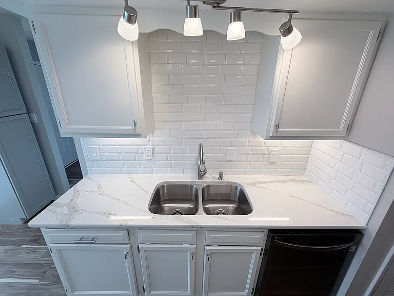 649 Governors Way — Photo 10