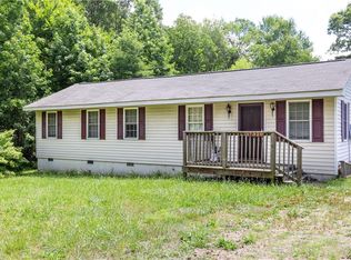 17328 Hewlett Rd, Beaverdam, VA 23015