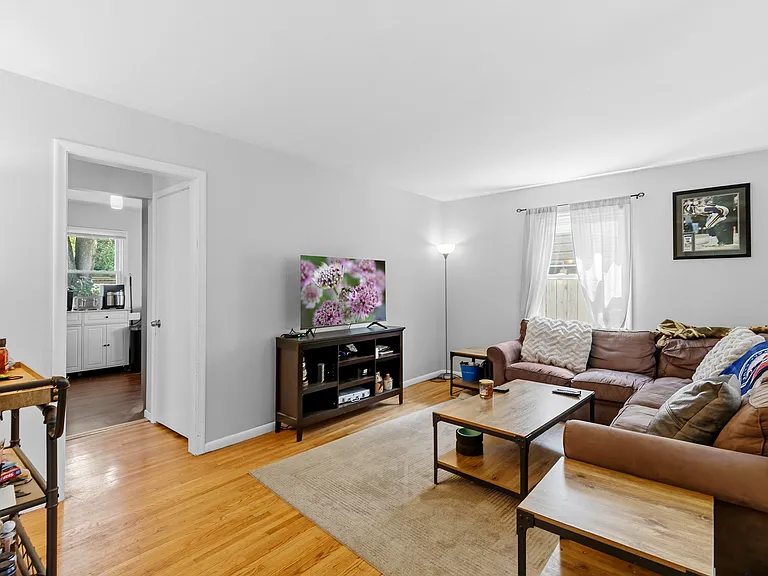 2809 Brunswick Ave S — Photo 9
