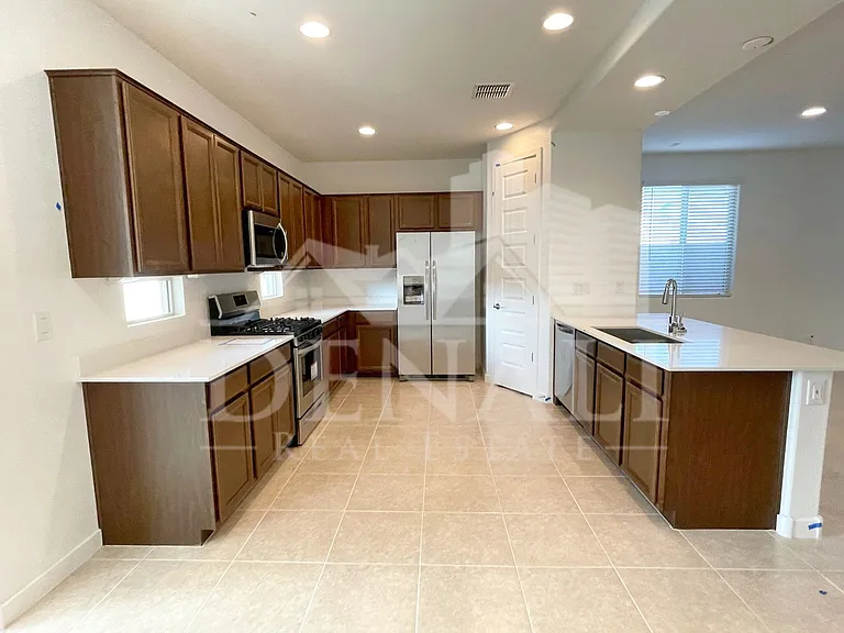11682 N 188th Dr — Photo 5