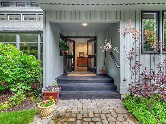 4th image of 25211 SE 18th Pl