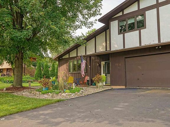 2814 Grandview Blvd, Madison, WI 53713 | MLS #1917198 | Zillow