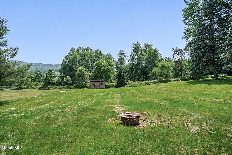 5th image of 286 Buck Hill Road