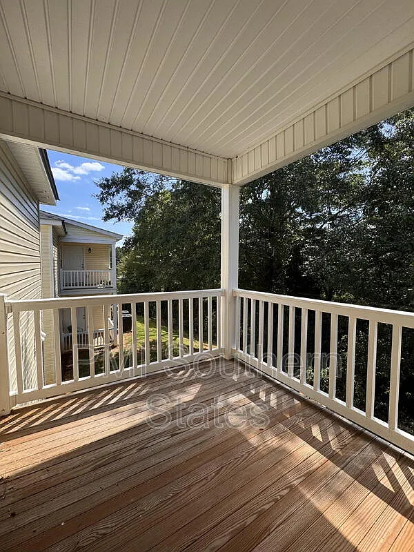 2 bed, 2.0 bath, 900 sqft, $1,200 — Photo 3