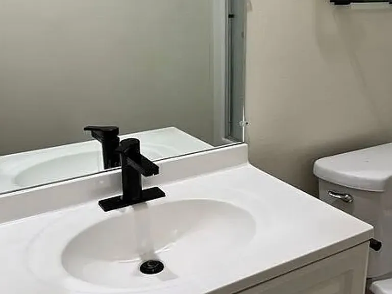 5400 Newcastle Ave #68 — Photo 8