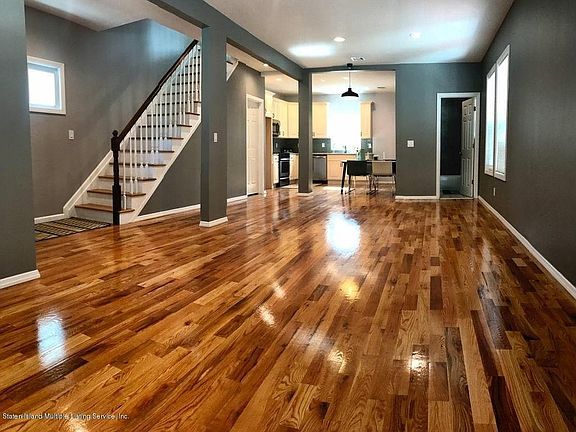 4th image of 146 Westervelt Avenue # 1st Fl 2nd