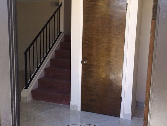 4th image of 235 E Orlando Way