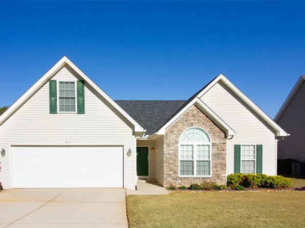 210 Providence Ct, Seneca, SC 29678