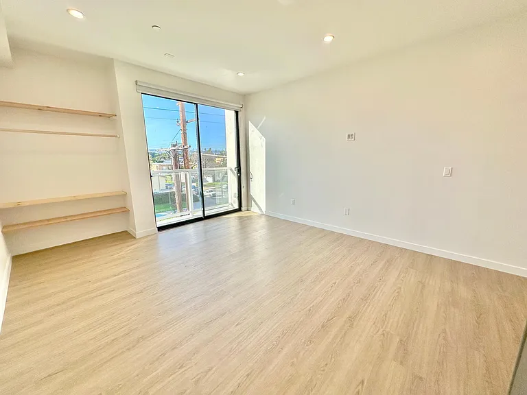 11500 Culver Blvd #401 — Photo 15