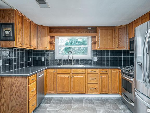 4th image of 502 E 22nd Ave #A
