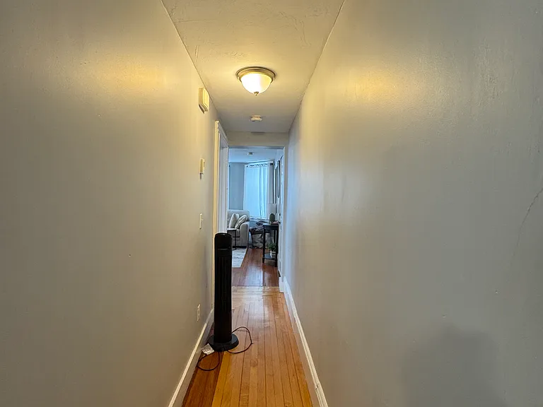 122 Lowell St #3 — Photo 5