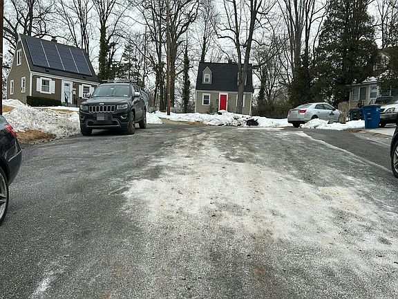 5th image of 6807 Elmhurst St