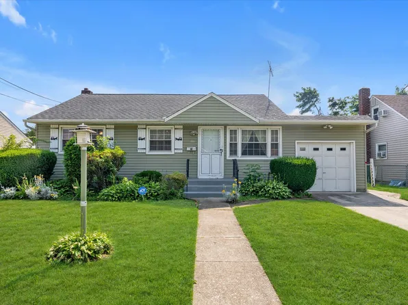475 Emerson Street, Uniondale, NY 11553