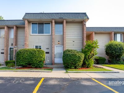 1481 N Saxony Dr SE, Grand Rapids, MI, 49508