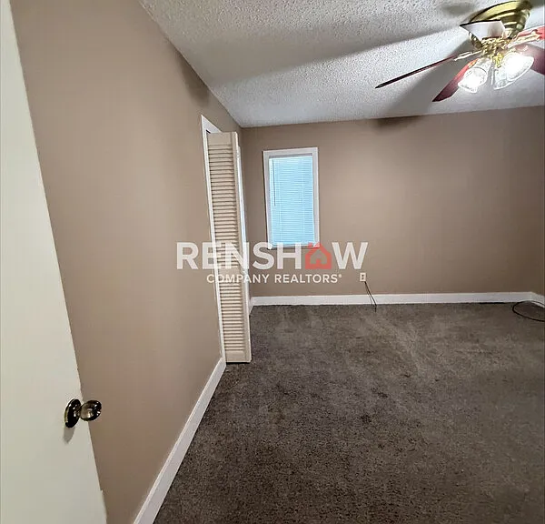 35 Maywood Dr — Photo 18