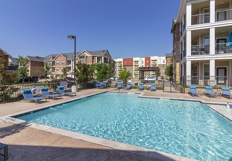 McKinney Pointe — Photo 18