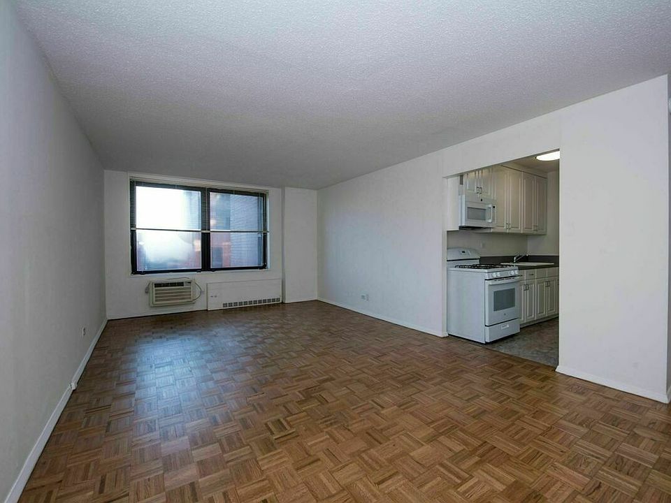 2nd image of 1623 3rd Ave APT 15B