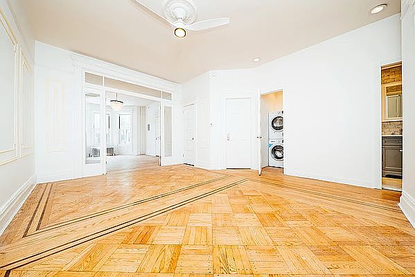 1st image of 330 Cornelia St Floor 2