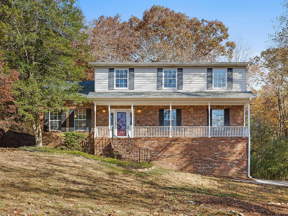 1st image of 4833 Woodland Cir