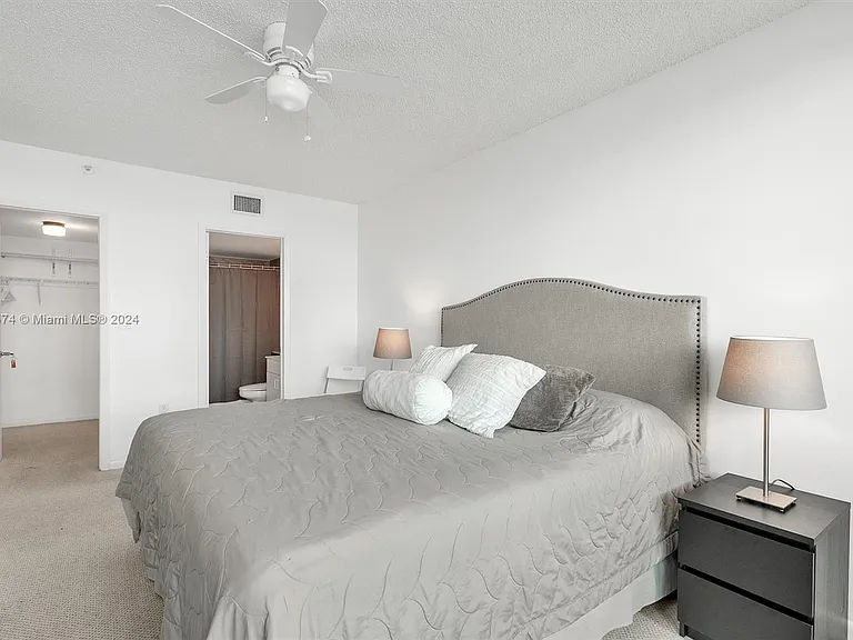 800 Claughton Island Dr #1204 — Photo 16