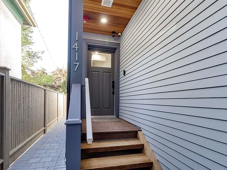 1417 E 10th Ave — Photo 3