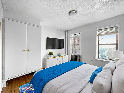 1726 Amsterdam Ave Photo 1
