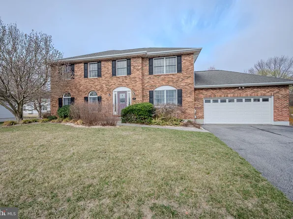 14 Carly Ct, Bear, DE 19701