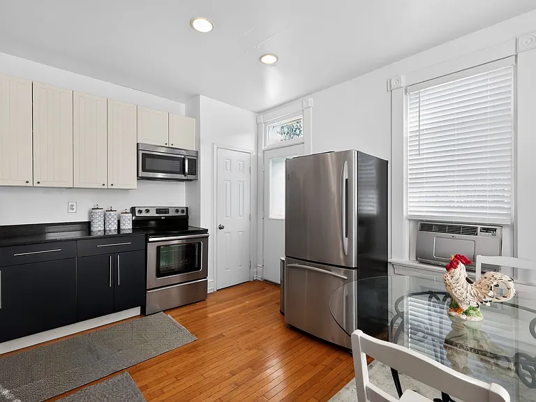 1st St NW — Photo 8