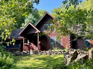 5451 River Rd, Arlington, VT 05250