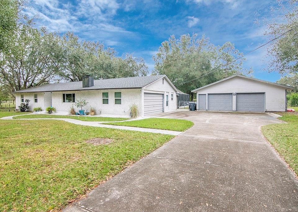 1st image of 1029 Meadowood Dr