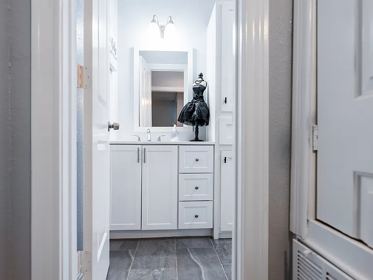 2402 Berry St #3 — Photo 7