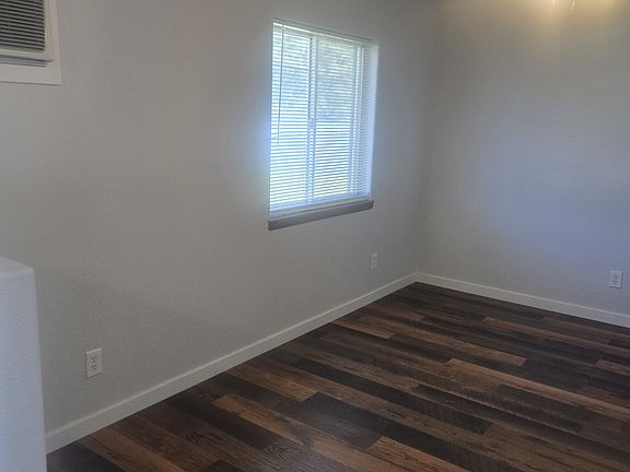 4th image of 6935 W Timberline St