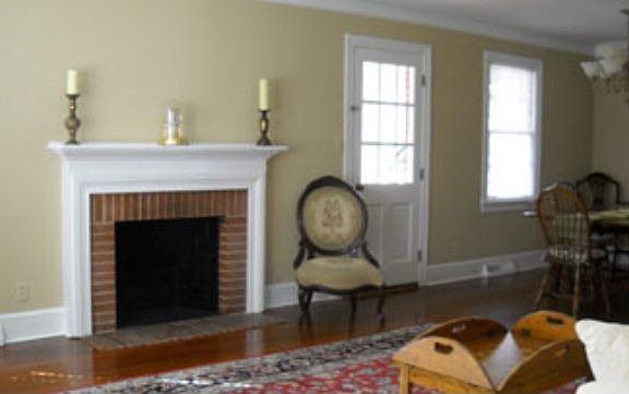 3rd image of 260 Oakwood Cir