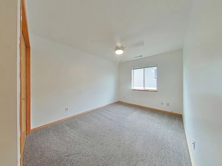 9 Michael Grove Ave — Photo 17