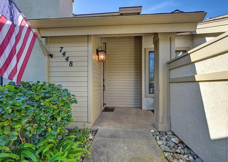 1st image of 7448 Creekridge Ln