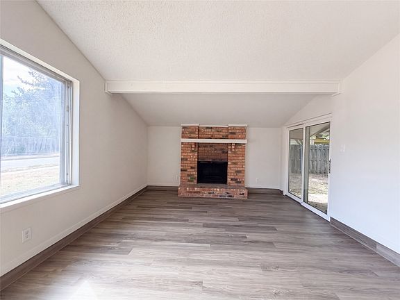 5th image of 2610 Fallcreek St