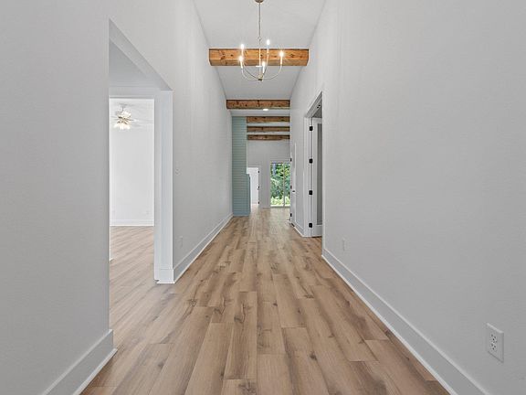 4th image of 139 Woodlands Park Dr