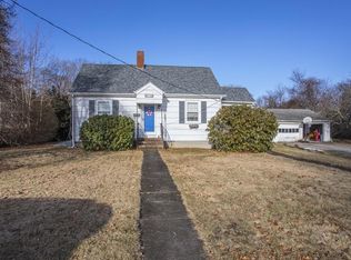 12 Corinne Pkwy, Middleboro, MA 02346