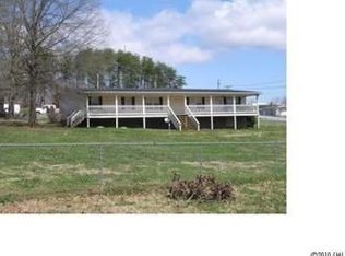 105 Justice Ct, Taylorsville, NC 28681