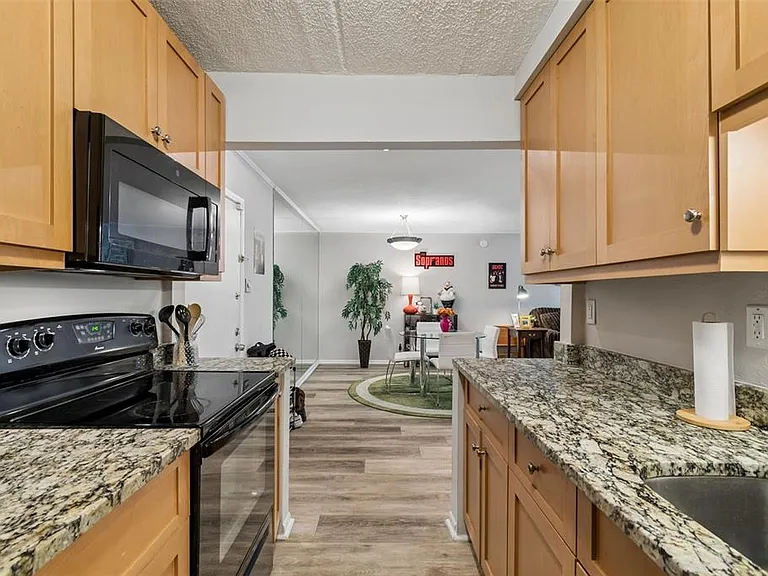 3325 Bayshore Blvd #D14-A — Photo 12