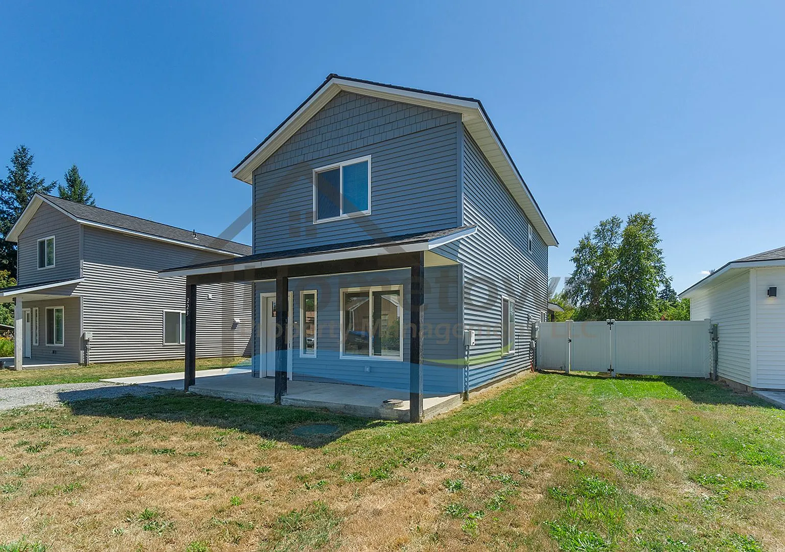3 Bedroom 2 Bathroom Home with Attached Garage Available in Ponderay! — Photo 3