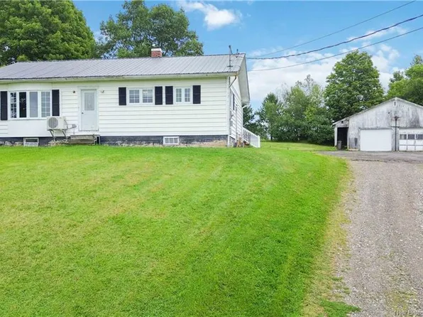 3164 Main St, Centreville, NB E7K 3A3