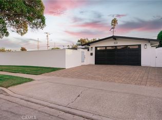 217 Amherst Rd, Costa Mesa, CA 92626