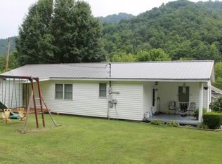 5865 E Highway 72, Pathfork, KY 40863