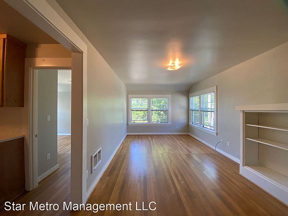 3rd image of 2108 NE 13th Ave Unit 4