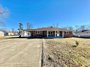 104 Madison St, Desloge, MO 63601