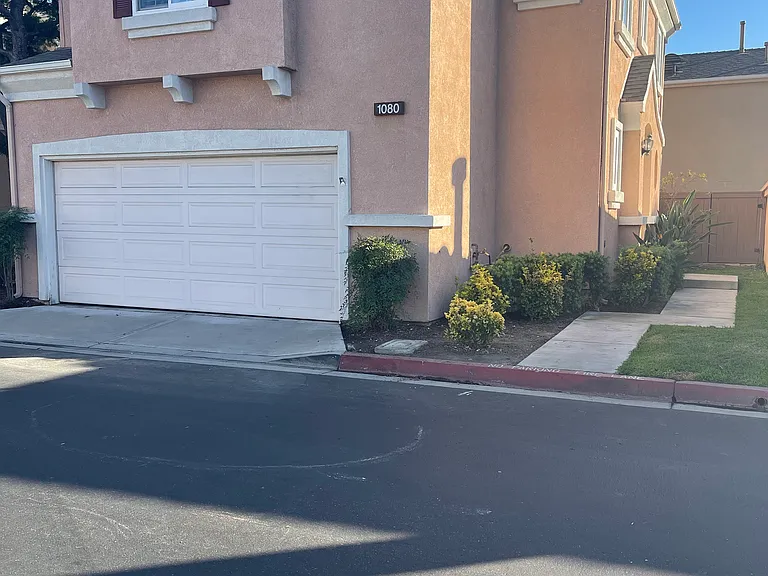 1080 Tustin Grove Dr — Photo 29