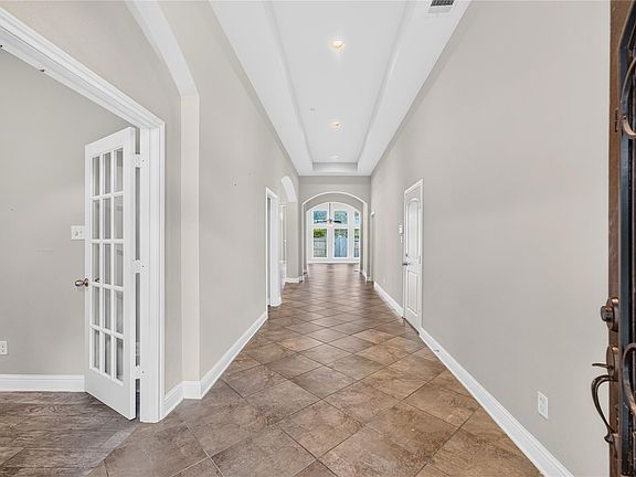 5th image of 6302 Falling Briar Ln